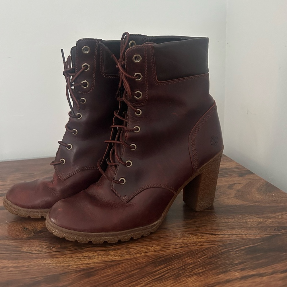 Elegant Burgundy leather Lace-Up Timberland Heeled Boots